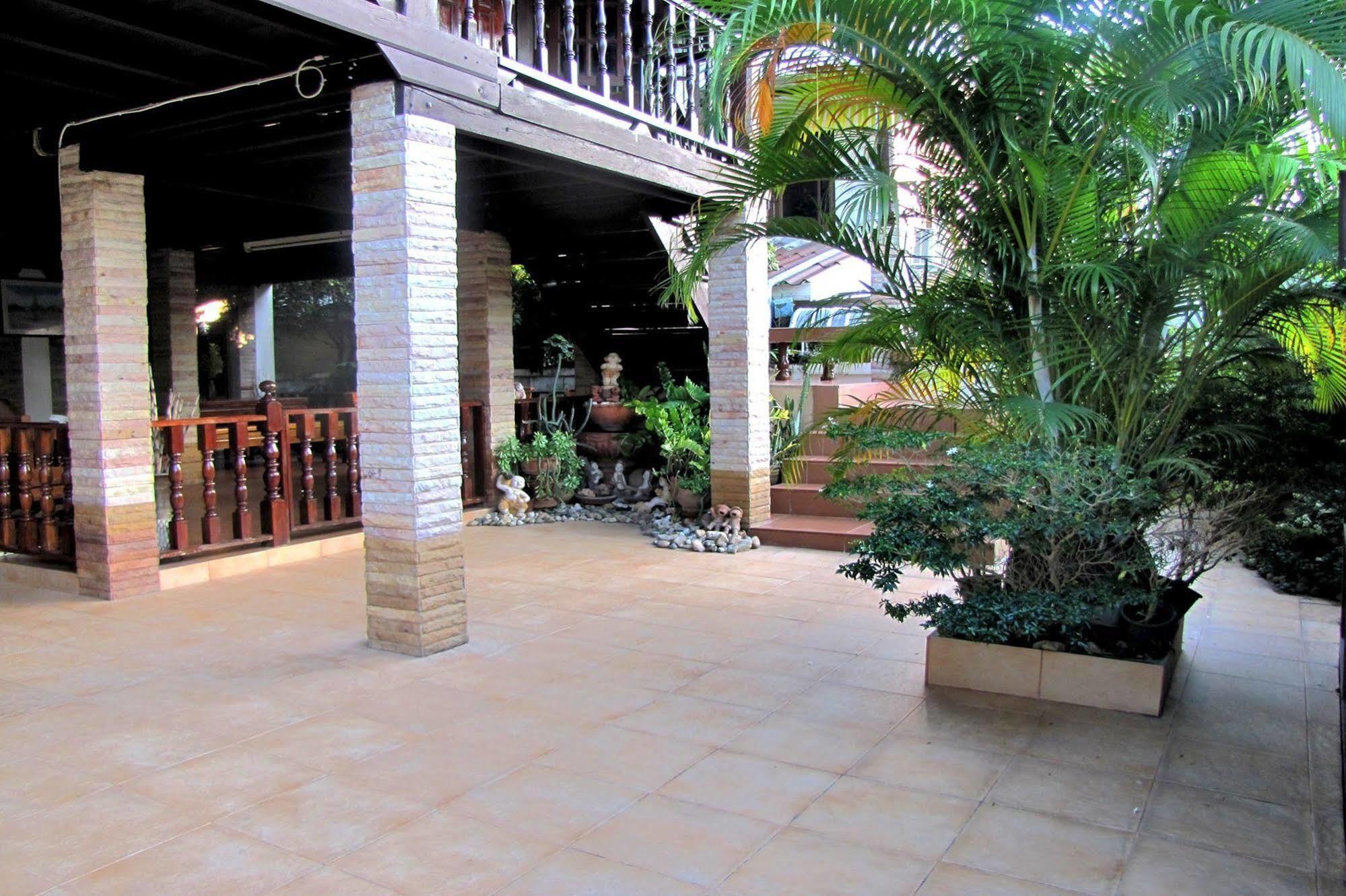 Huan Kawin Est.58 Lanna Home & Collection Чианграй Экстерьер фото